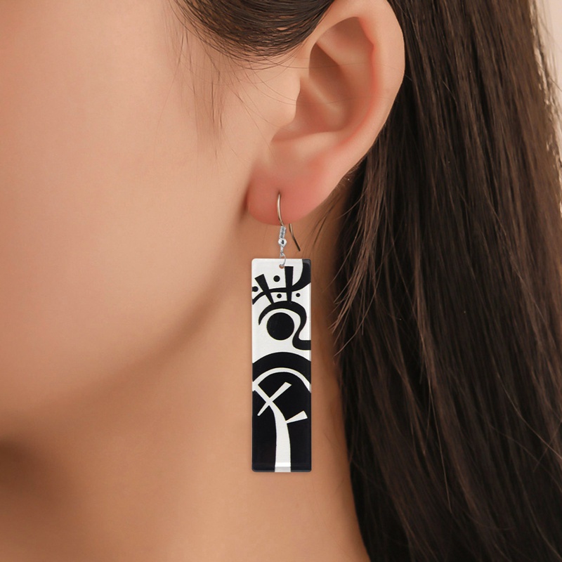 Tmdbyx Khuyên tai hình anime Tokyo Ghoul phong cách Nhật Bản