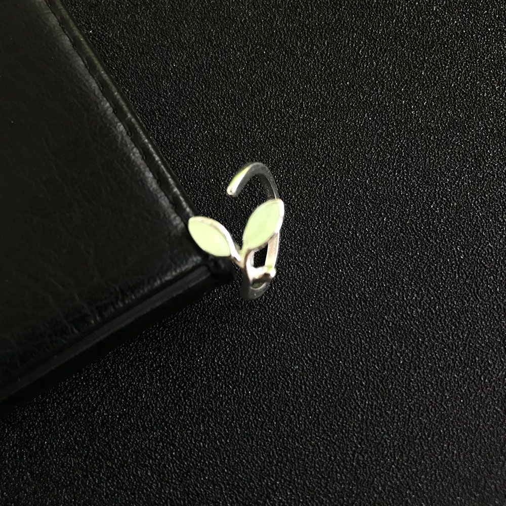 Nhẫn Hình Lá Đơn Giản