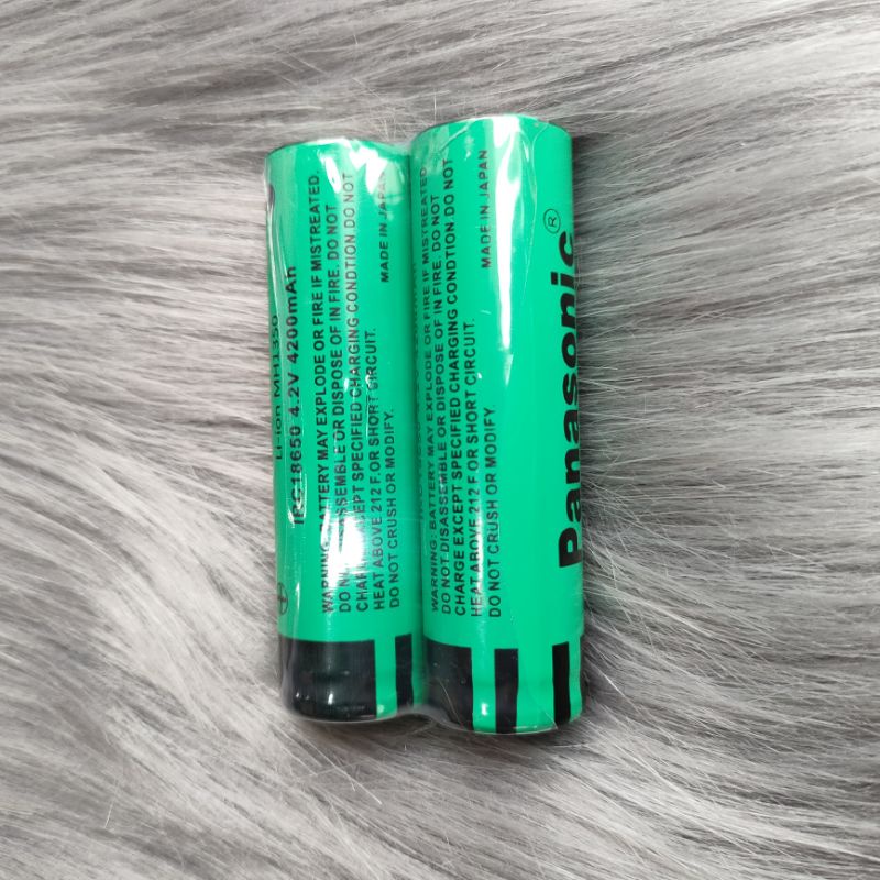 Pin sạc 18650 4.2V Panasonic 4200mAh chính hãng Nhật Pin 3.7V nặng đầu bằng màu xanh lá dùng đèn pin quạt sạc dự phòng