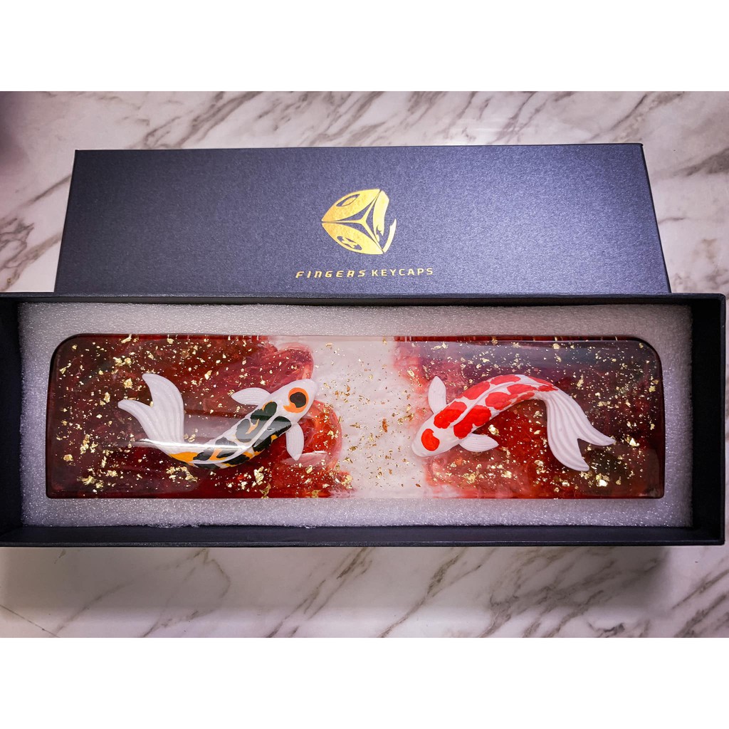 Kê tay cá Koi - Resin handmade