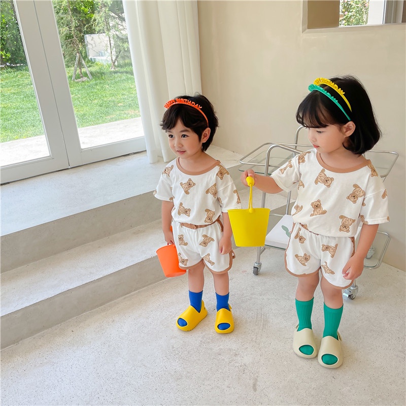 Set Áo Thun Tay Ngắn &amp; Quần Short In Hình Gấu Dễ Thương Cho Bé Trai &amp; Gái