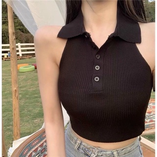 Áo croptop ba lỗ cổ bẻ gài nút