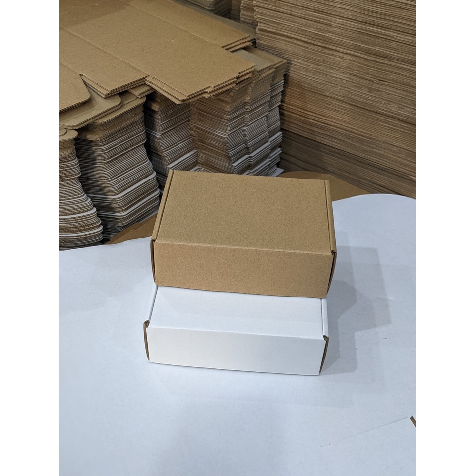 50 HỘP CARTON GÀI ĐỰNG ỐP LƯNG, PHỤ KIỆN SIZE 20X15X4CM