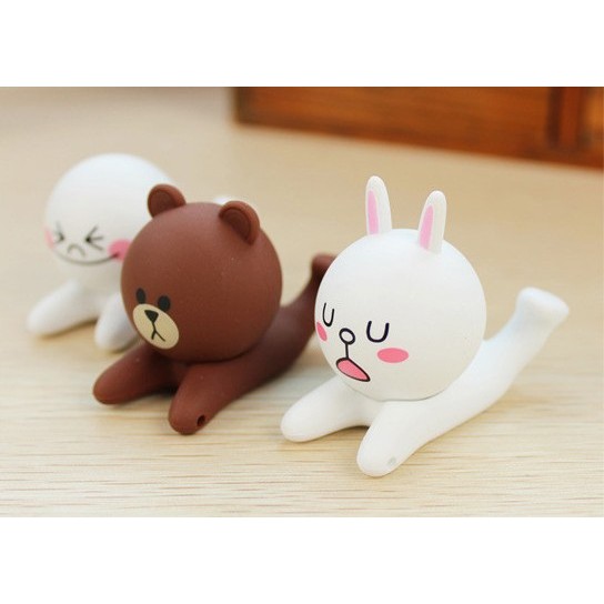 KỆ ĐỠ ĐIỆN THOẠI HÌNH GẤU BROWN VÀ THỎ CONY XINH XẮN