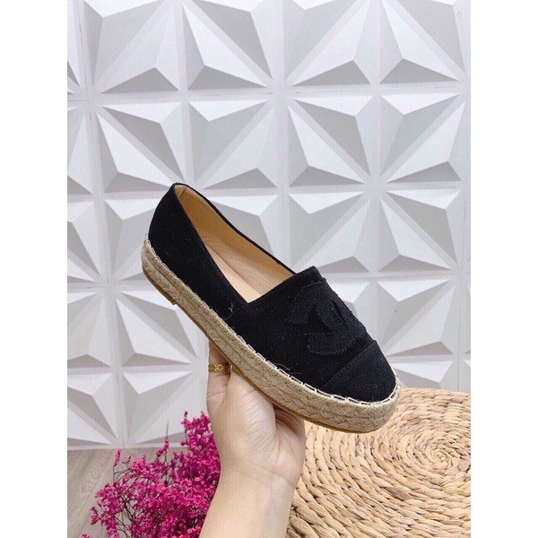 Giày Slipon ChaneI Đen