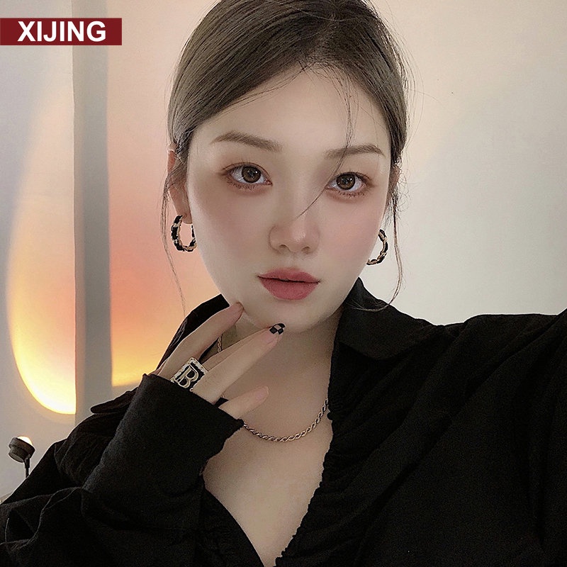 Xj Khuyên Tai Chuỗi Xích Chữ C Lạnh Xoắn Bằng Nhung Chất Lượng Cao Cho Nữ