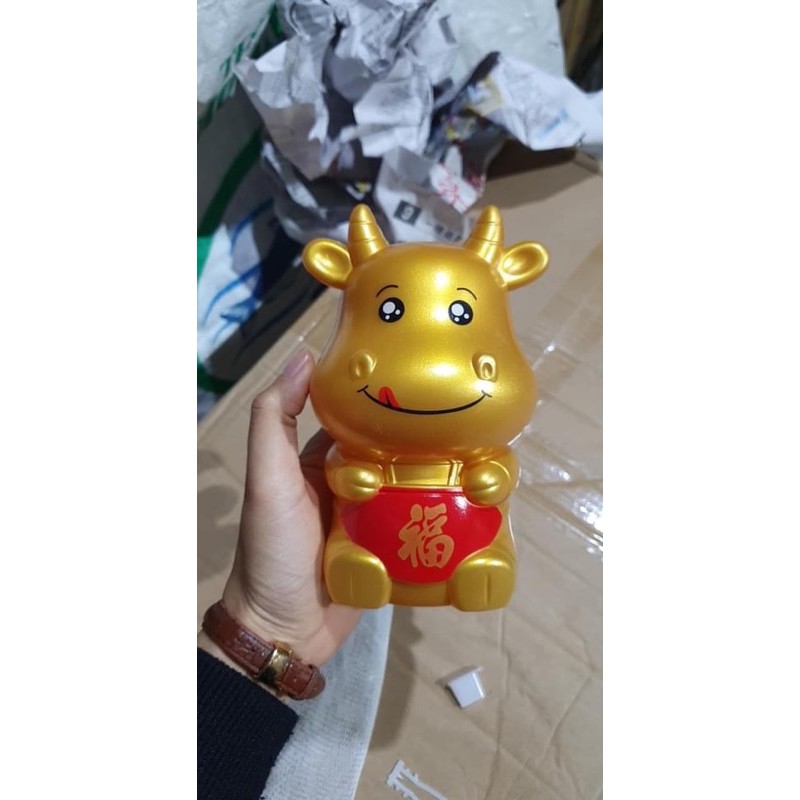 TRÂU VÀNG TIẾT KIỆM