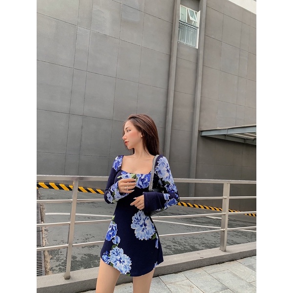 Đầm Tay Dài Hở Lưng Dây Xích - 3260