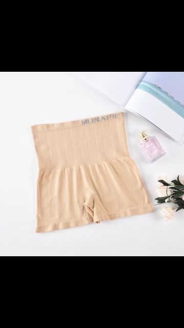 Quần đùi váy chất dãn 4 chiều