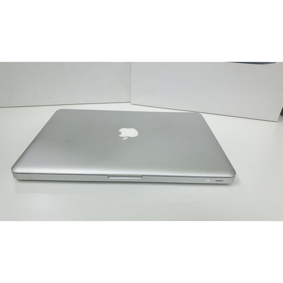 Macbook Pro 2011 13Inch core I7 Ram 8G hdd 500g