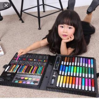 Hộp màu 150 chi tiết cho bé