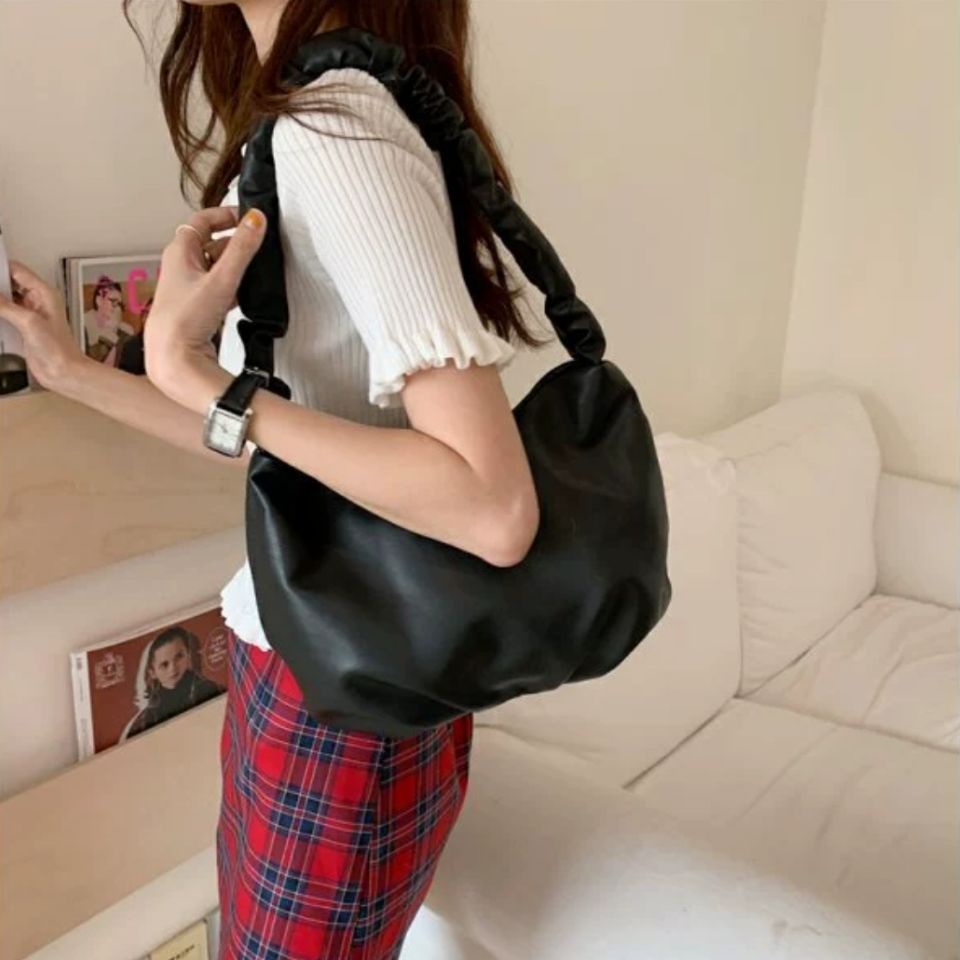 Túi Đeo Vai Hình Đám Mây Mềm Mại Sức Chứa Lớn Dễ Phối Đồ