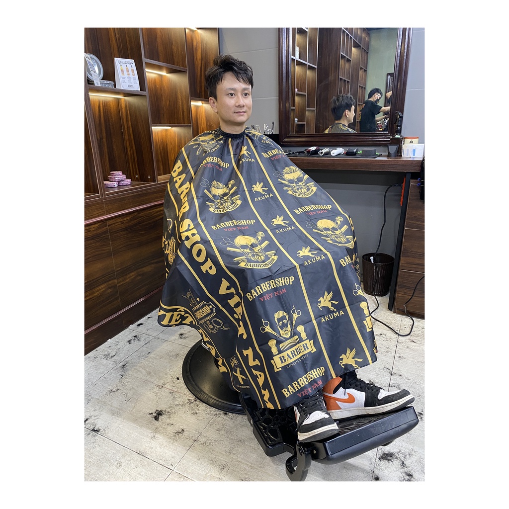 Áo choàng cắt tóc Akuma họa tiết Barber Shop