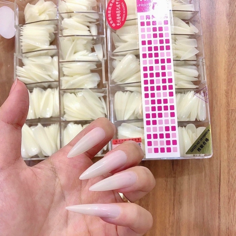 móng úp Hsm fom nhọn dài đục