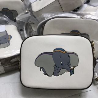 (SALE SHOCK) Túi Disney X Coach