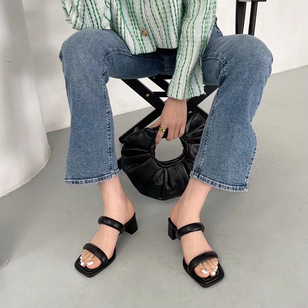 Dép gót vuông 2 quai ngang 6883 - Kachi House