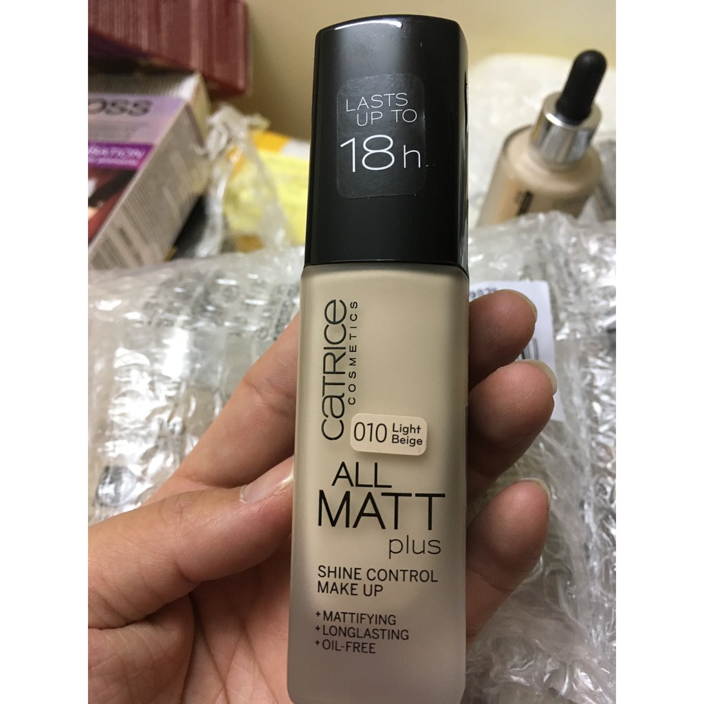 Kem nền Catrice All Matt Plus 18h màu 010 và 015 | BigBuy360 - bigbuy360.vn
