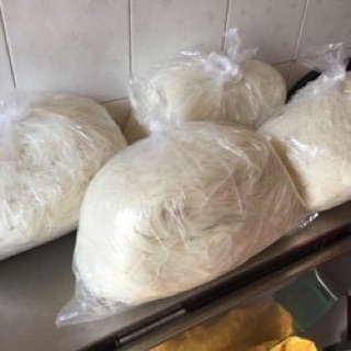 1kg Hủ tiếu tươi/khô