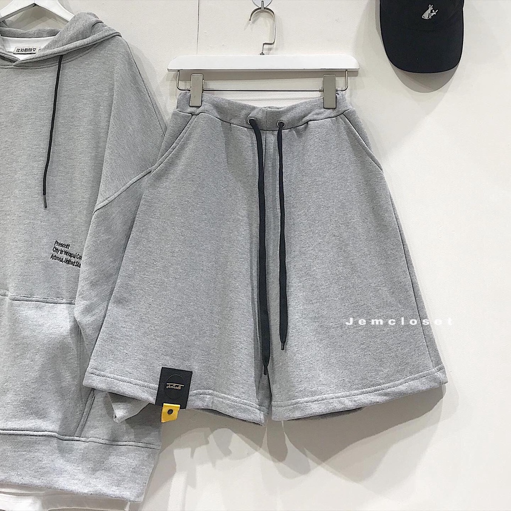 Quần Short Nữ Khuy Vàng JEMCLOSET Quần Đùi Nữ Ống Rộng Chất Vải Da Cá Mềm Dày Dặn Cạp Chun Phong Cách Trẻ Trung 2389