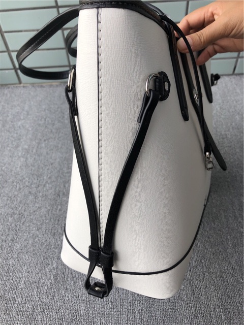 𝐓𝐮́𝐢 𝐋𝐲𝐧 - 𝐌𝐚̂̃𝐮 𝐦𝐨̛́𝐢