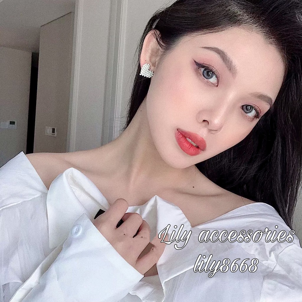 khuyên tai trái tim đá phong cách hàn quốc sang chảnh