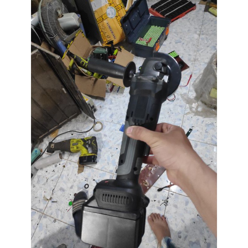 Máy mài cắt pin 18v không chổi than nội địa trung quốc