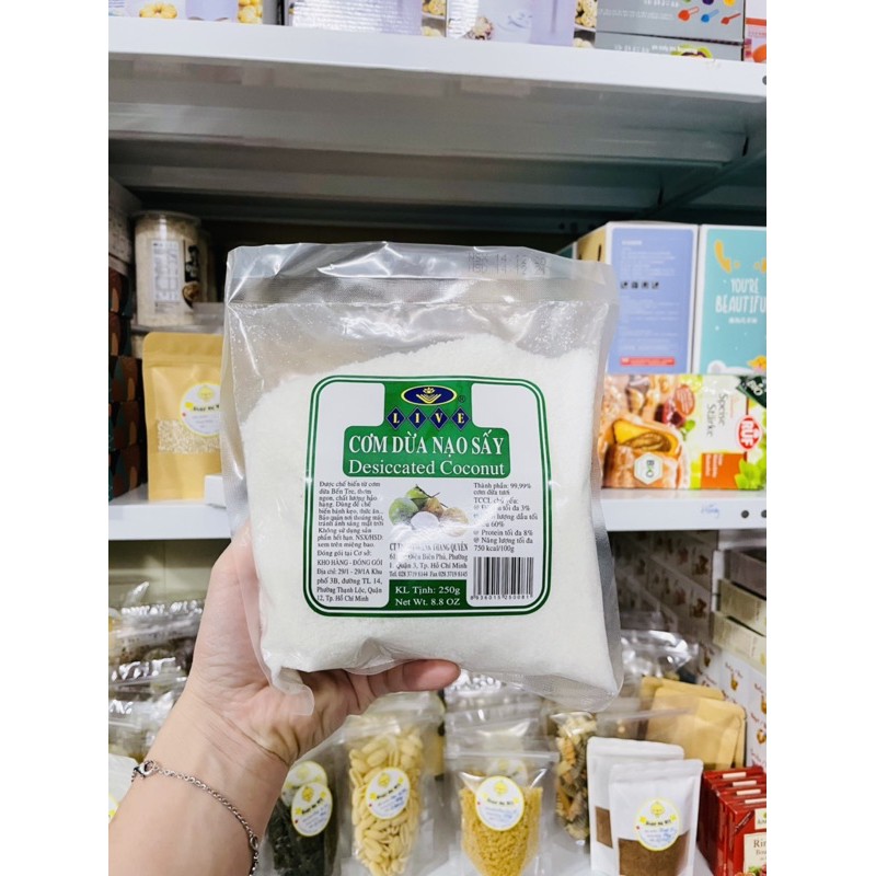 Cơm dừa nạo sấy hàng Việt Nam - gói 250gr