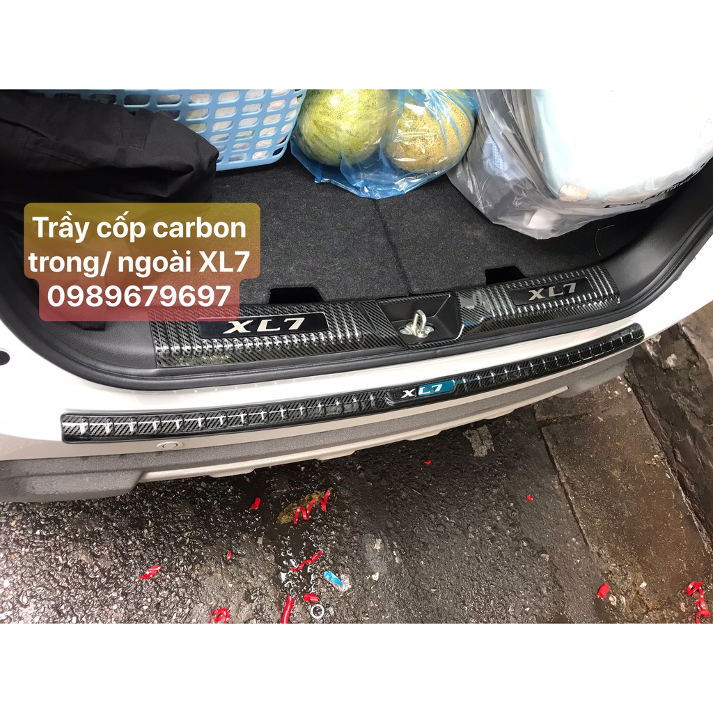 Ốp chống trầy cốp trong, ngoài CARBON xe Suzuki XL7 2020 2021 2022 mẫu cacbon cao cấp