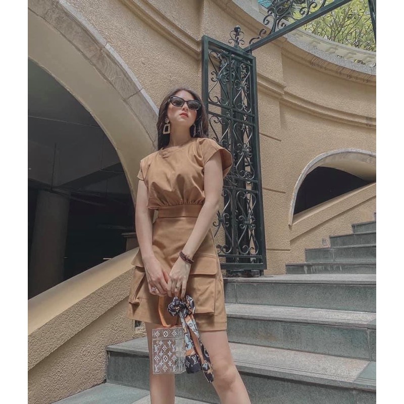 Đầm nude phối 2 túi cá tính