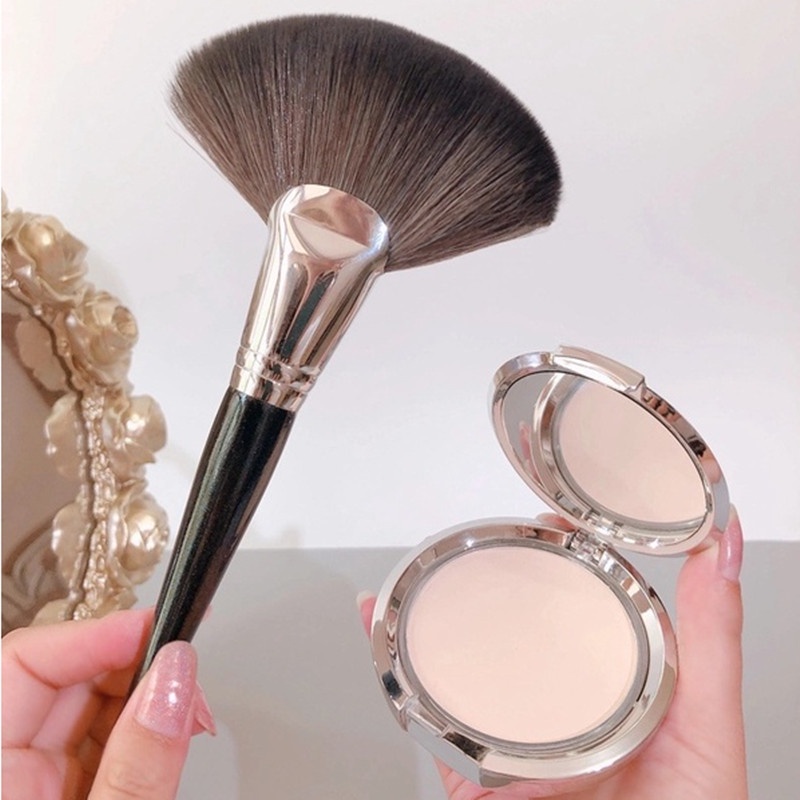 Cọ đánh phấn bắt sáng Gdtima hình cánh quạt đơn sắc bằng nhựa resin mềm không dính