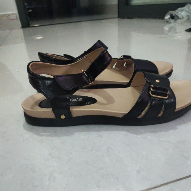 Giày bitas mới 98% sz 36