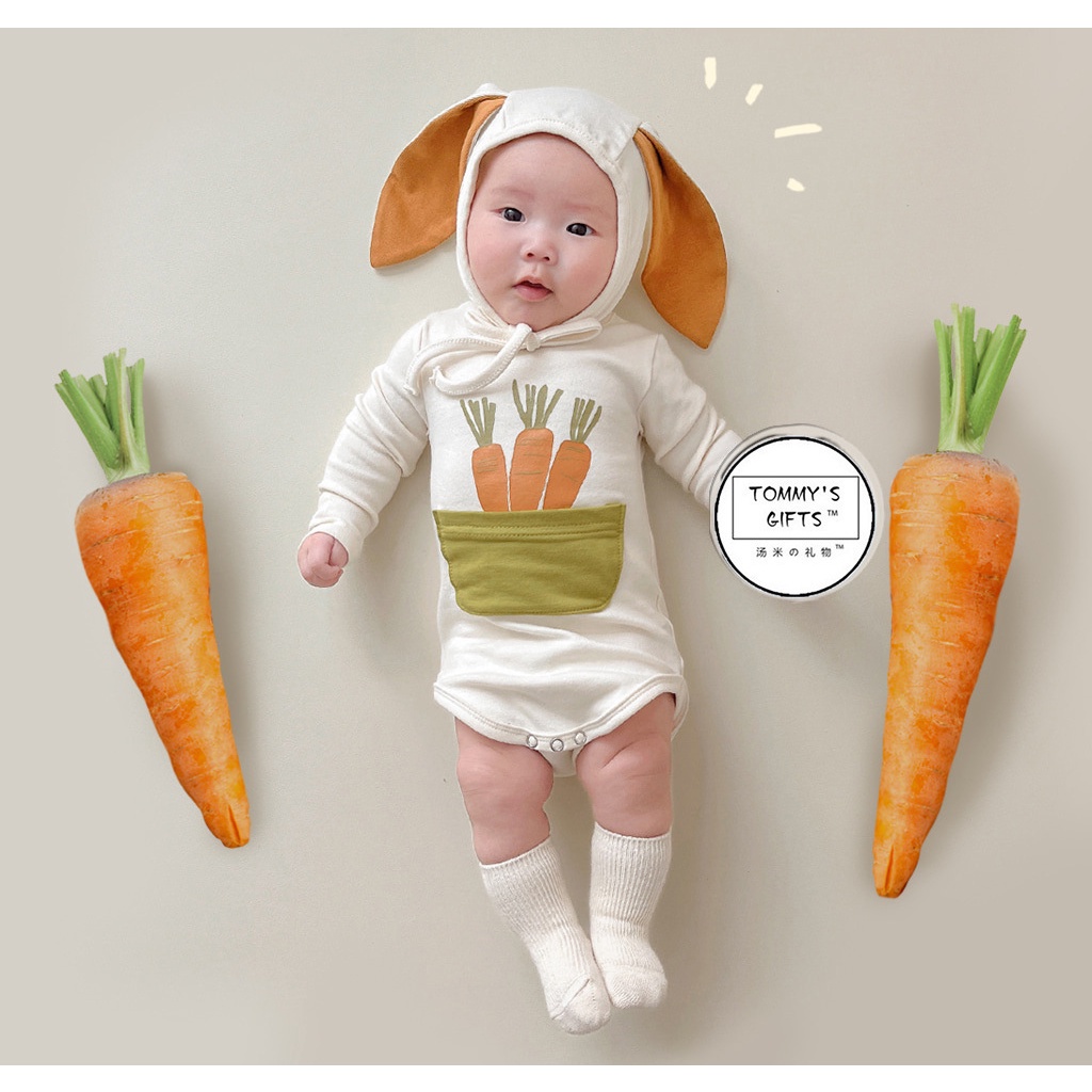 Bộ Áo Liền Quần Tay Dài In Hình Củ Cà Rốt + Mũ Tai Thỏ Dễ Thương Cho Trẻ Sơ Sinh