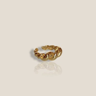 Nhẫn “Croissant rings” 2 màu gold, silver chất liệu Titan