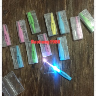 Bộ lấy ráy tai cho bé có đèn