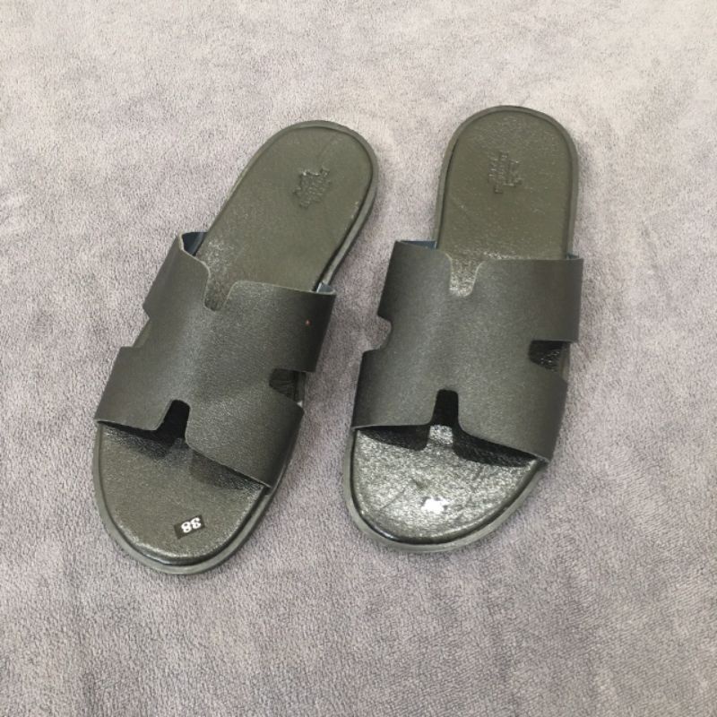 Dép quai ngang H M cho nam, dép lê nam cao cấp trong cách trẻ trung