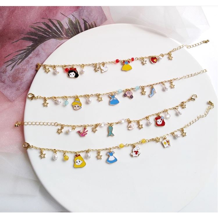 Lắc Tay Các Nàng Công Chúa [ Đơn 200k tặng Sticker/Quạt bỏ túi ; 500k tặng Sổ nhỏ/ Ghim sách]