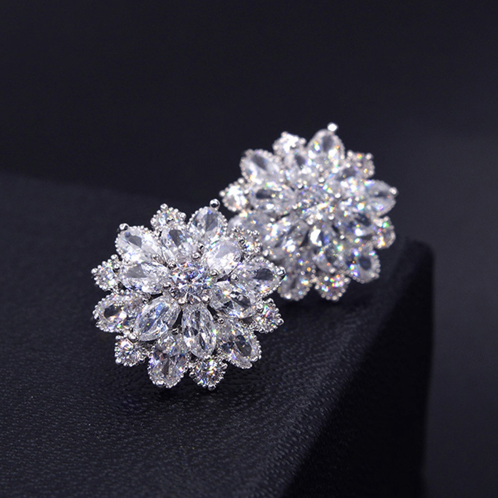 Bông tai đính đá zircon thiết kế thanh lịch cho cô dâu