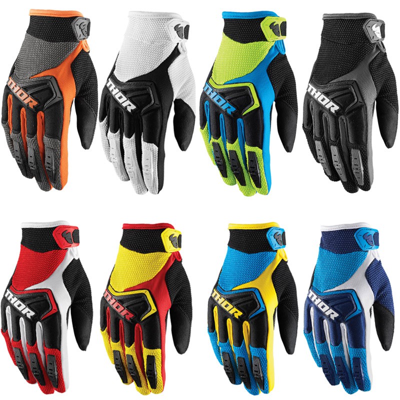 Đôi găng tay thời trang với 8 màu tùy chọn bắt mắt tiện dụng khi đi xe máy