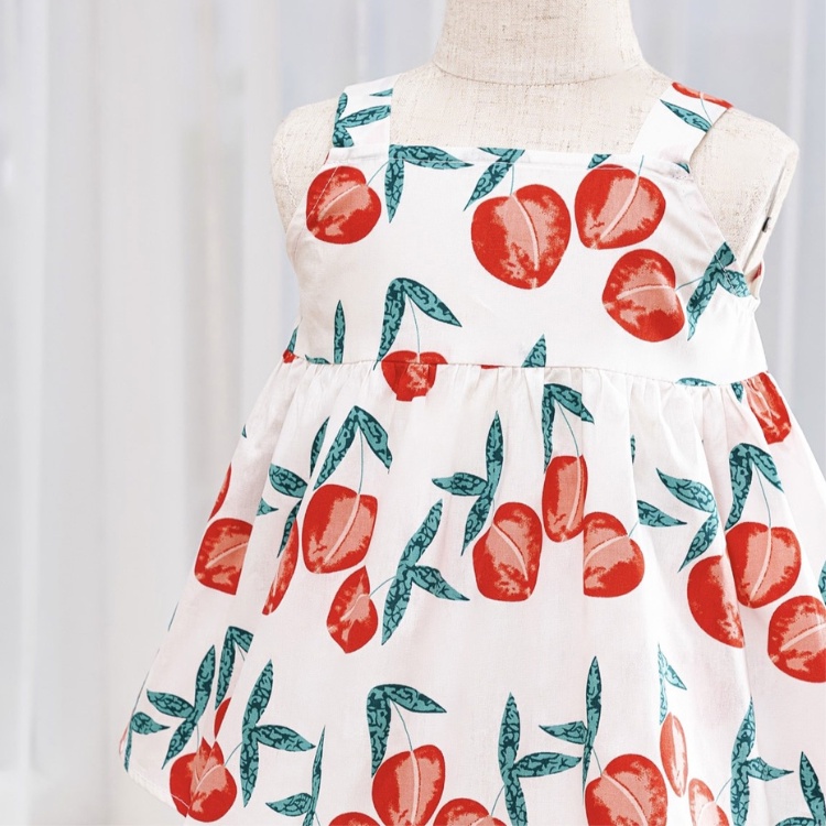Bộ Đồ Carrot Cho Bé Gái, Họa Tiết Quả Mơ Đỏ, Hai Dây Dáng Xòe, Chất Thô Cotton Thoáng Mát Thấm Hút Mồ Hôi Tốt