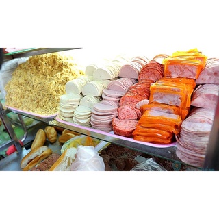 Bánh mì thịt đặc biệt nóng giòn thơm ngon