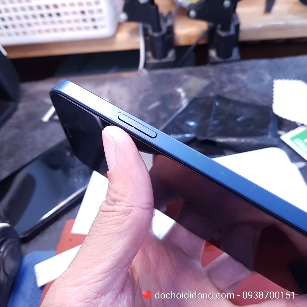 Miếng dán PPF IPhone 12/ 12 Pro trong, nhám, đổi màu cao cấp