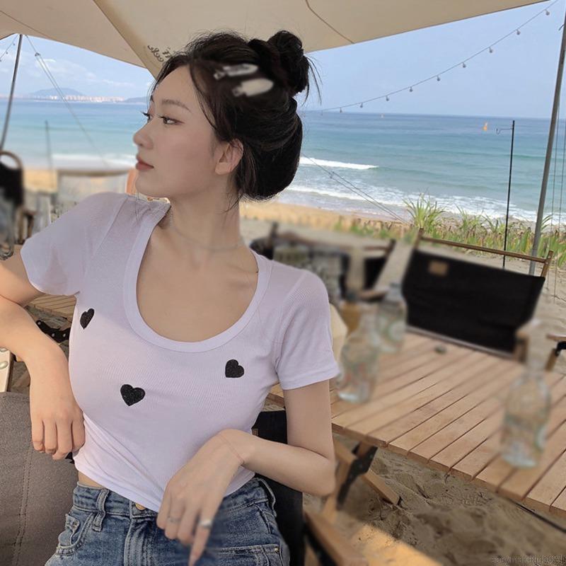 Áo Croptop Dệt Kim Tay Ngắn Cổ Tròn In Hình Trái Tim Phong Cách Hàn Quốc Quyến Rũ Cho Nữ | BigBuy360 - bigbuy360.vn