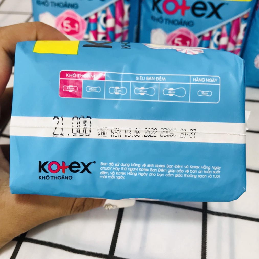Băng vệ sinh Kotex khô thoáng Maxi có cánh/ không cánh 8 miếng