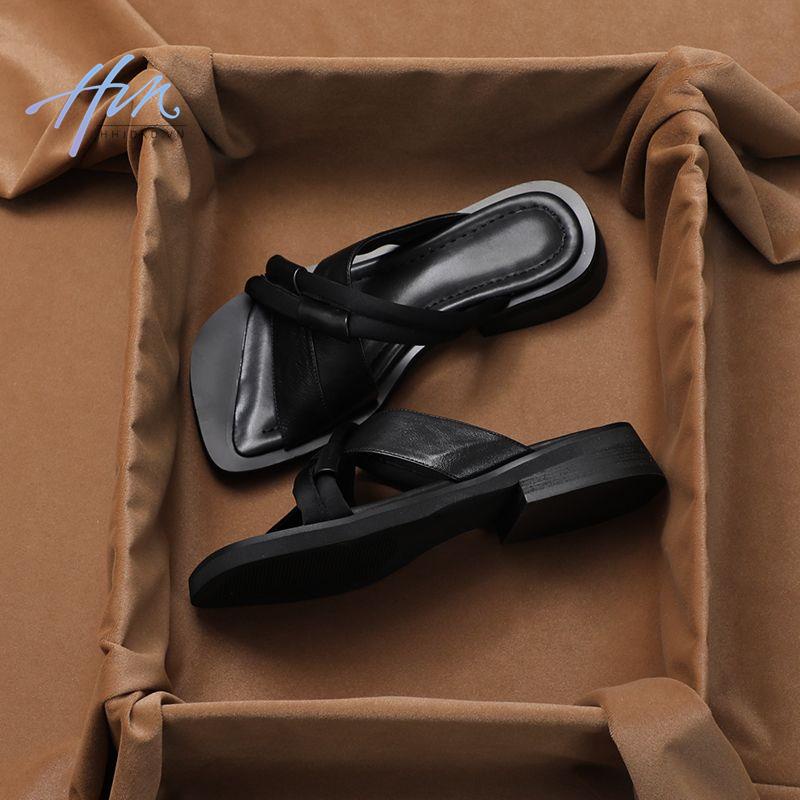 Dép Sandal Hở Ngón Gót Dày Bằng Da Mềm Thời Trang Mùa Hè 2022 Màu Sắc Giản Dị Dành Cho Bạn Nữ