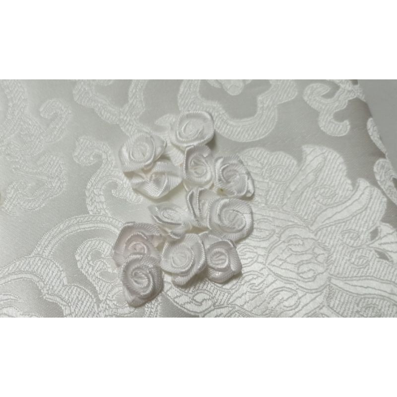 Hoa hồng nhí trang trí 25 bông 5k kích thước 1.5cm