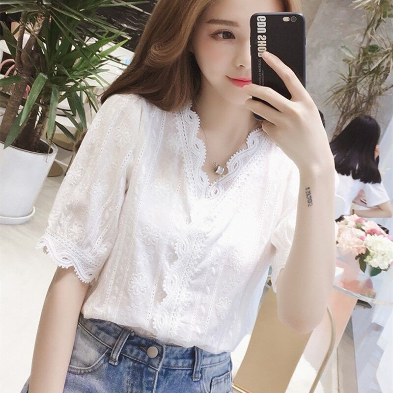 Áo Ren Hoa Tay Ngắn Màu Trắng Thời Trang 2020 Xinh Xắn Cho Nữ