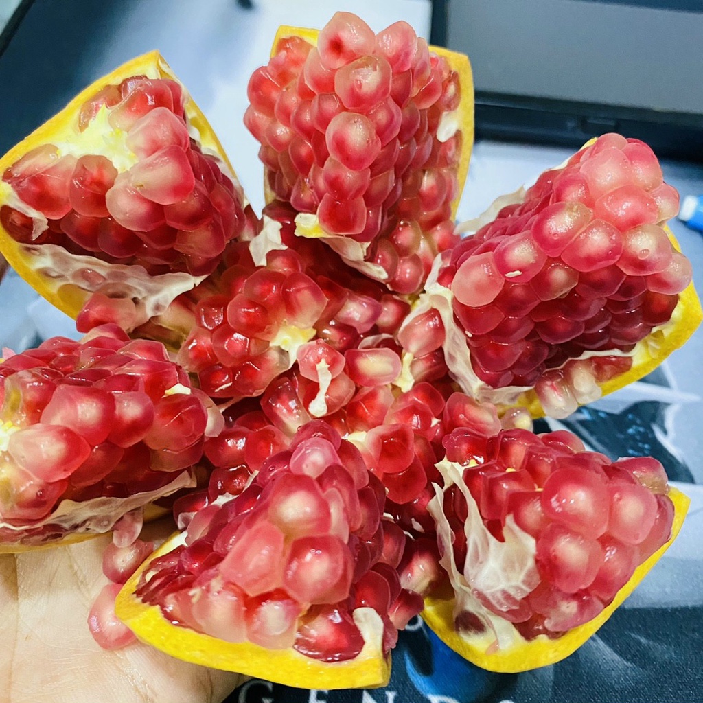 HCM Free Ship - 1kg Lựu hồng Sapa Tươi Ngon Ngọt Lịm