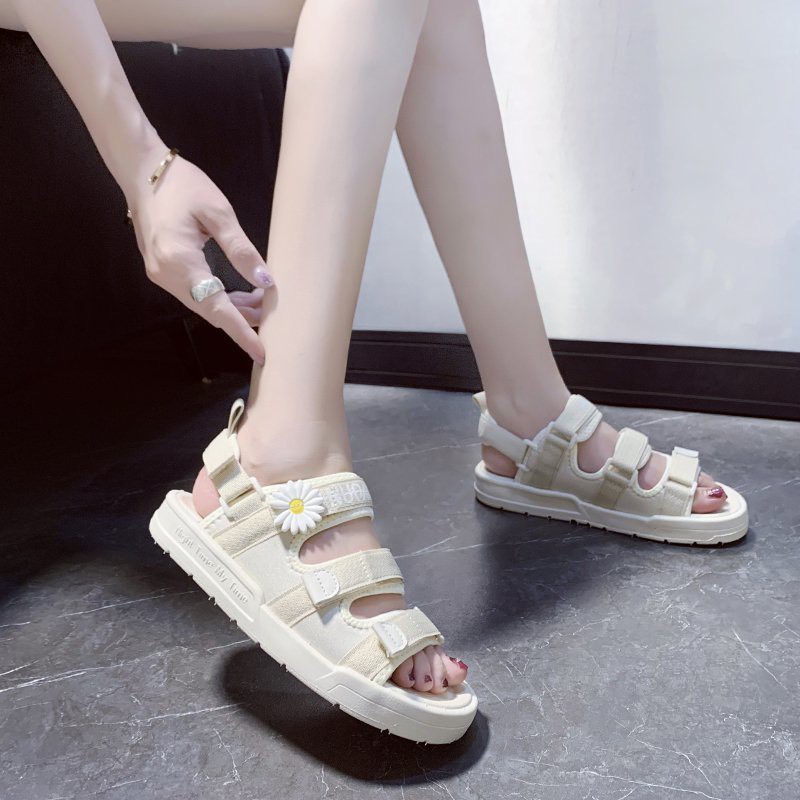 Sandal nữ Hoa Cúc Fiting 3 Quai Hậu Học Sinh Nữ Giá Rẻ
