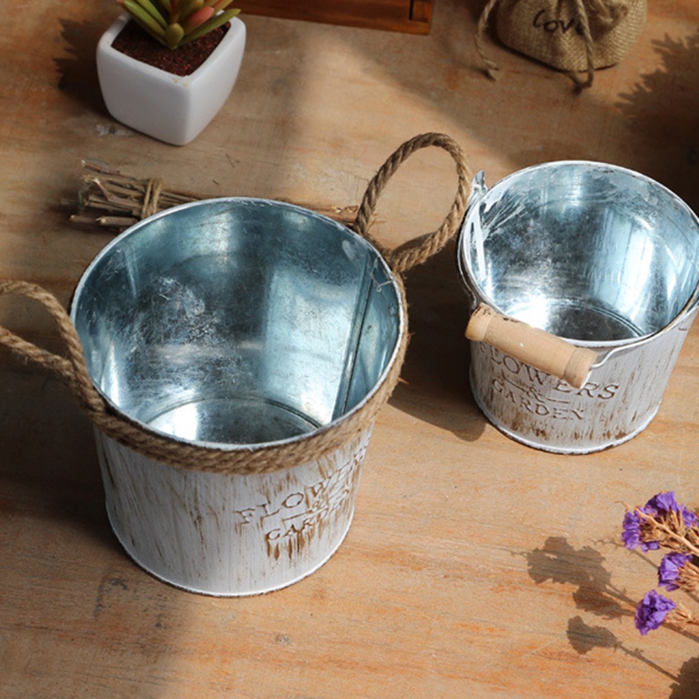 Chậu hoa sắt treo trang trí phòng Vintage