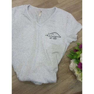 Áo thun cổ tim vnxk